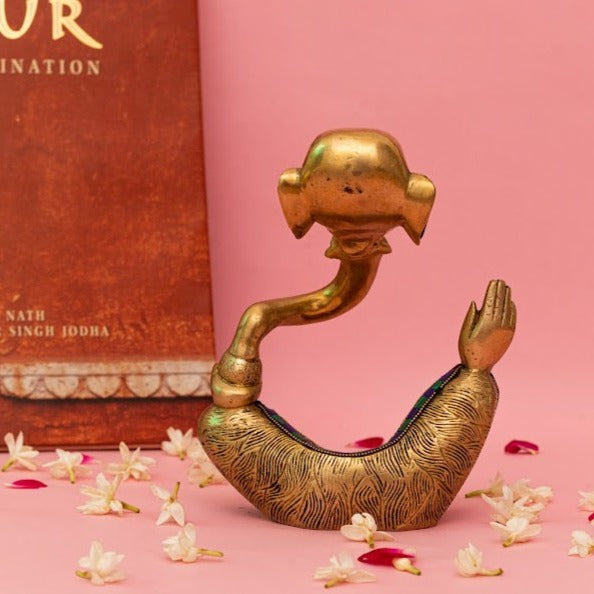 Amber Ganesha Idol