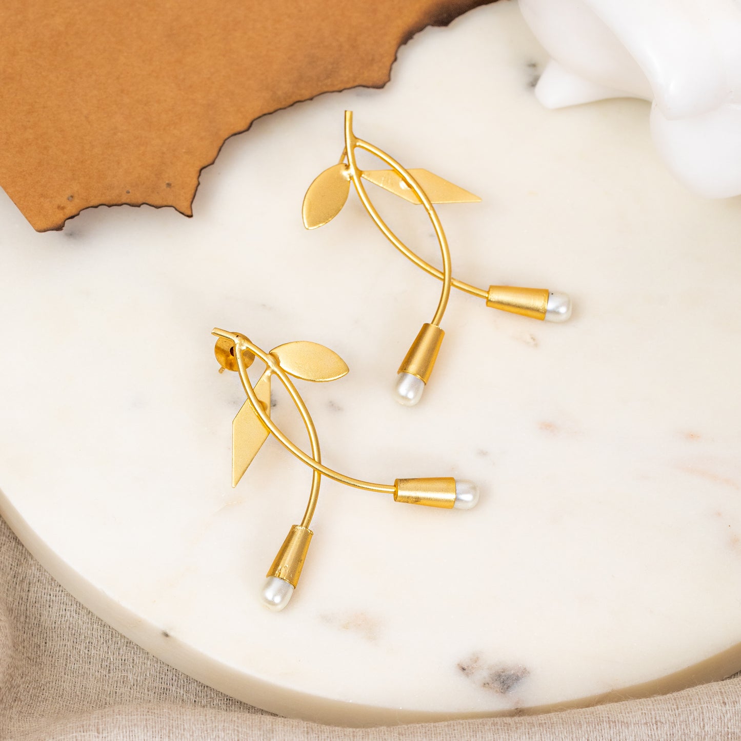 Haiza Gold plated tiny pearl earrings